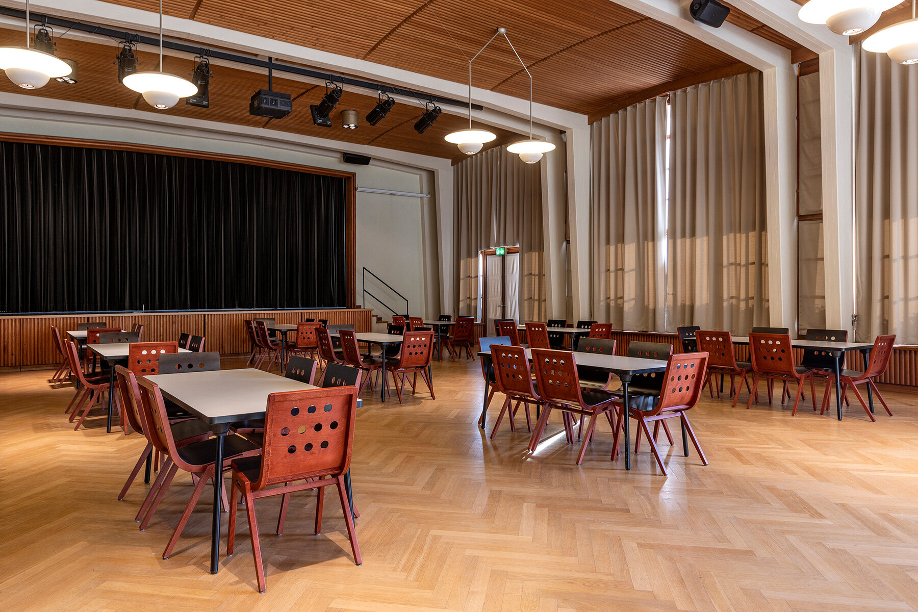 Kirchenzentrum_Altstetten_01