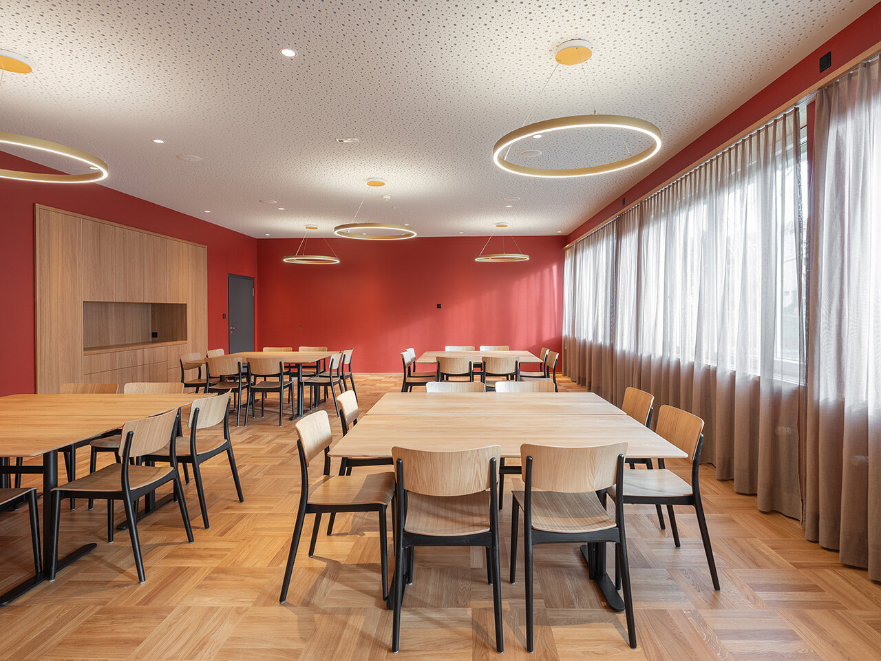 Neues Verpflegungskonzept Altersbetreuung Stiftung Leben im Alter, Herisau &ndash; Mehrzweckraum | Architektur: Roger Bechtiger Architektur, SG